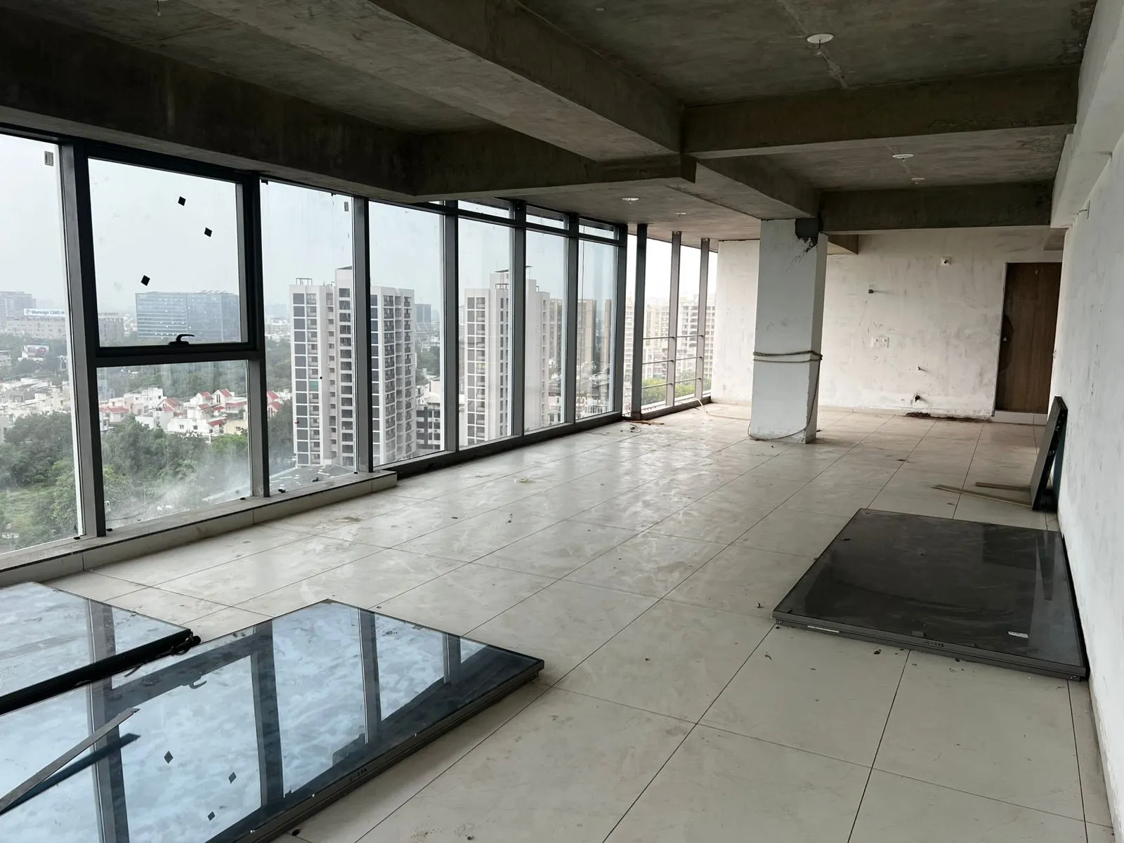 Premium 1623 Sq. Ft. Commercial Office Space on 11th Floor for Rent at The Empire, S.G. Highway, Sola, Ahmedabad property in Ahmedabad