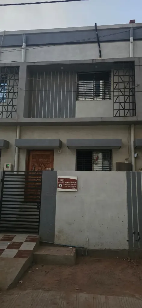 PG 3 BHK Independent Tenement for Rent in Kaliyabid, Bhavnagar